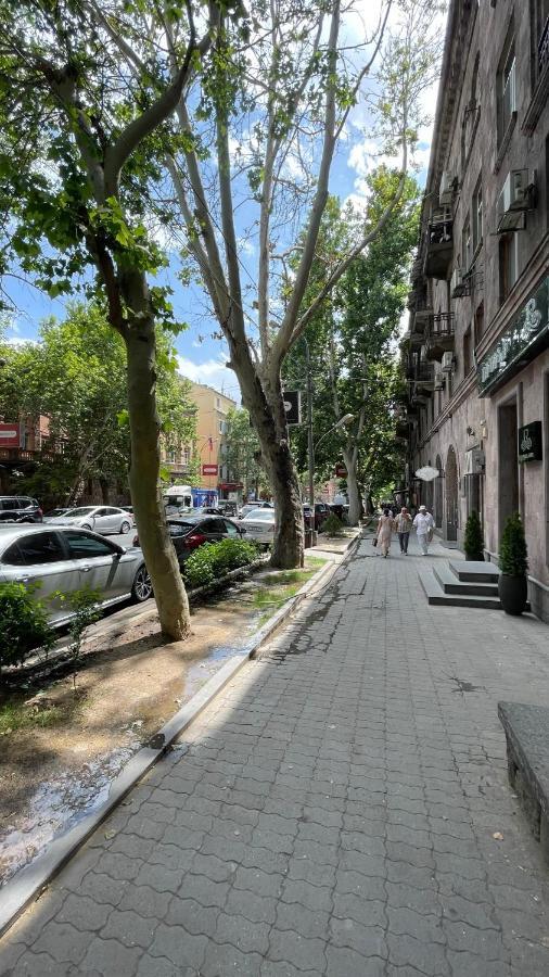 Unique Studio Close To Cascade Yerevan Luaran gambar